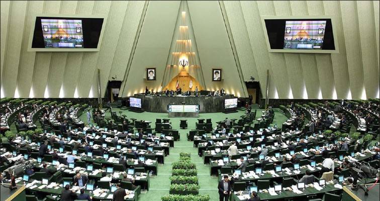 Κορονοϊός: Αναστέλλει τις εργασίες του το κοινοβούλιο του Ιράν
