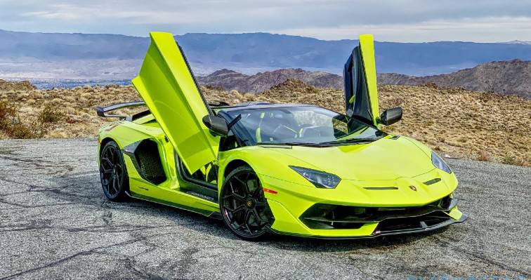 Σταματά την παραγωγή η Lamborghini λόγω κορωνοϊού