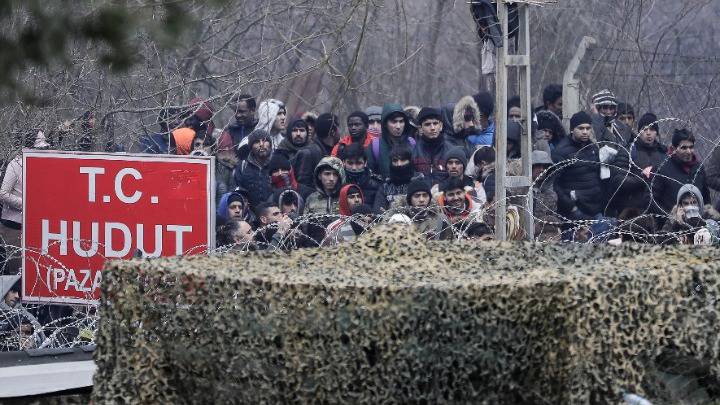 Επιμένει ότι μας έχει στείλει 142.175 μετανάστες Τούρκος υπουργός
