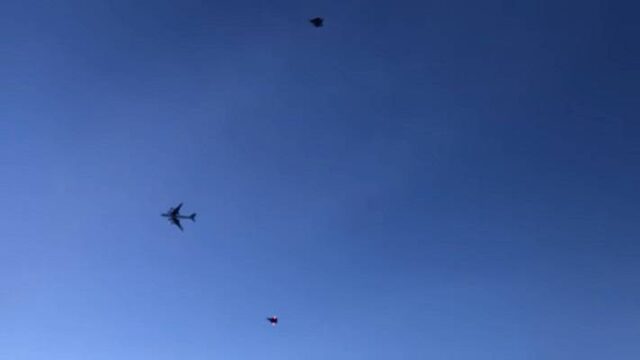 Ρωσικά βομβαρδιστικά πέταξαν πάνω από αμερικανική βάση και… – ΒΙΝΤΕΟ