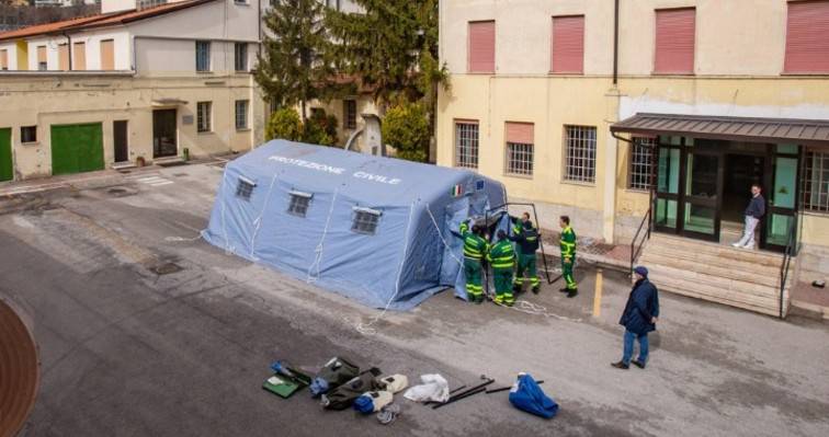 Κορωνοϊός: 233 νεκροί και 5.883 κρούσματα στην Ιταλία