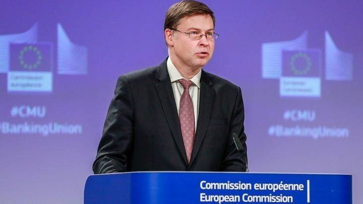 Η ΕΕ είναι έτοιμη να αναστείλει τους δημοσιονομικούς κανόνες, λέει ο Ντομπρόβσκις
