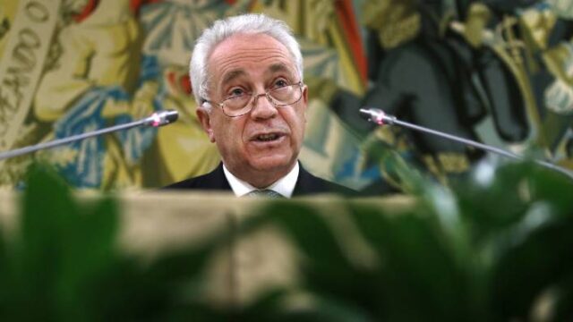Έκδοση «κορωνο-ομολόγων» ζητά ο Πορτογάλος κεντρικός τραπεζίτης