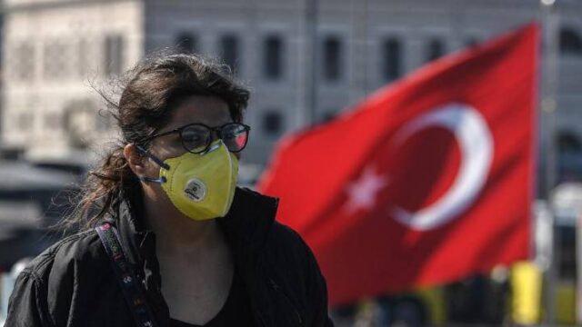 Τουρκία: Εκατοντάδες συλλήψεις για αναρτήσεις σχετικές με τον κορωνοϊό