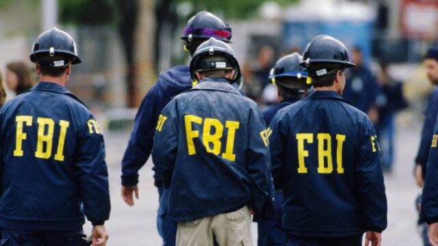 FBI: Xάκερς τρίτων χωρών επιτέθηκαν σε αμερικανικά ιδρύματα που κάνουν έρευνες για τον κορονοϊό