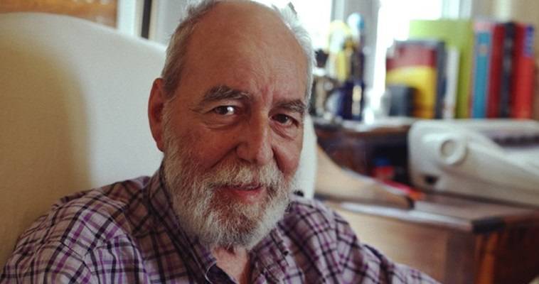 Απεβίωσε ο συγγραφέας Περικλής Κοροβέσης