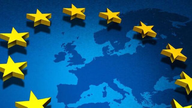 Η ΕΕ τιμά τα 70 χρονια από την ίδρυσή της σε χαμηλούς τόνους