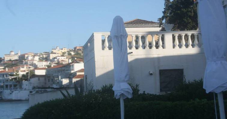 Ερευνα : Φόβοι πως το 65% των ελληνικών ξενοδοχείων θα κηρύξει χρεοκοπία