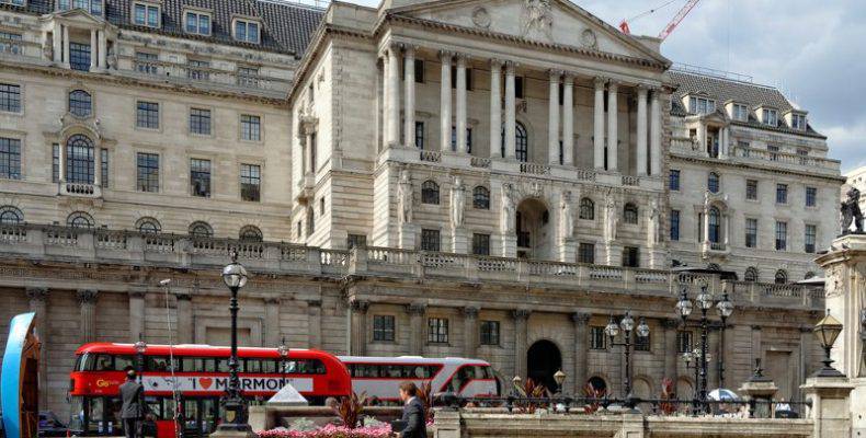 Τράπεζα Αγγλίας: Ιστορικών διαστάσεων καθίζηση του ΑΕΠ λόγω Covid-19