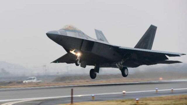 F-22 των ΗΠΑ συνετρίβη στη Φλόριντα