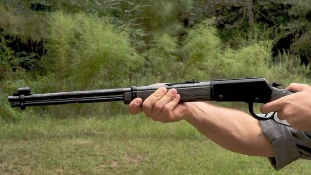 Πανελλήνιες: Πανικός στην Κρήτη, πυροβολισμοί έξω από σχολείο…