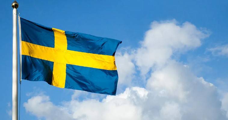 Κι αν τελικά οι Σουηδοί έχουν δίκιο; – Τα Νόμπελ, τα όπλα και οι Αδέσμευτοι, Νίκος Καραχάλιος