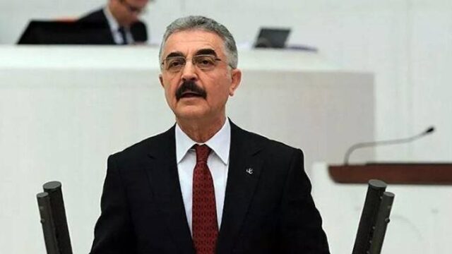 Τούρκος εθνικιστής κατά Βαρβιτσιώτη, απειλεί με νέα Μικρασιατική Καταστροφή