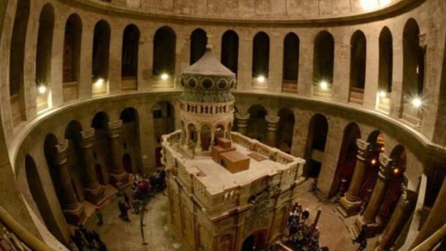 Ανοίγει ο Ναός της Αναστάσεως μετά δίμηνο