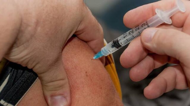Crash test στα εμβόλια – Τι λένε οι έρευνες για αποτελεσματικότητα και ασφάλεια, Όλγα Μαύρου