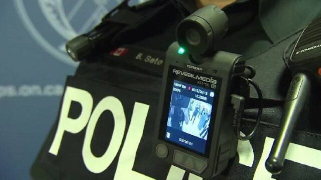 Αστυνομικοί ζητούν κάμερες σε στολές και περιπολικά