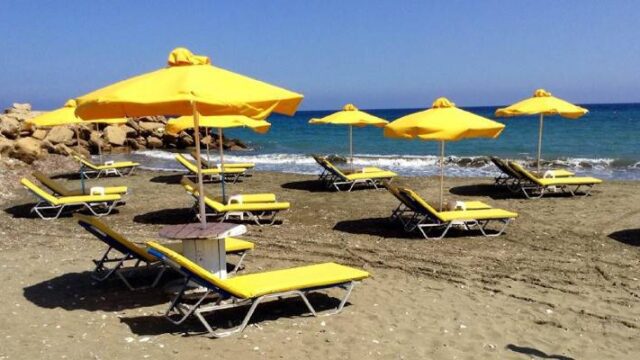 Ανοίγουν οι οργανωμένες παραλίες