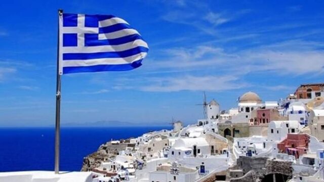 Reuters: Η Ελλάδα θα επιτρέψει την άφιξη τουριστών από 20-25 χώρες
