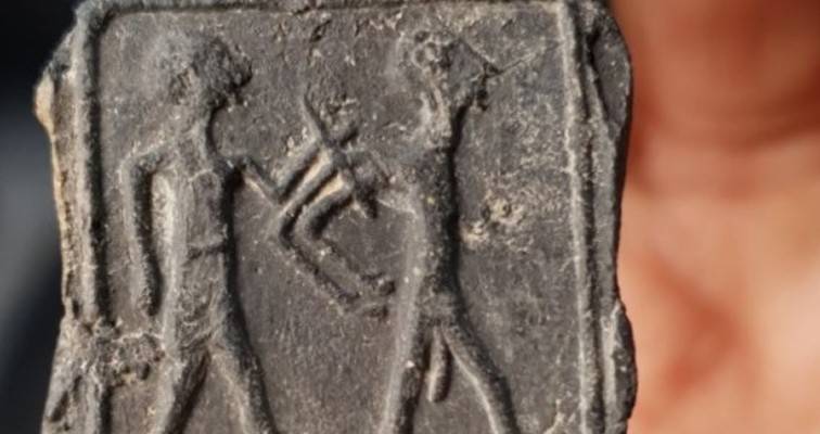 Ανακαλύφθηκε ψηφίδιο 3.500 ετών που απεικονίζει πάλη εξουσίας στην αρχαία Νεγκέβ