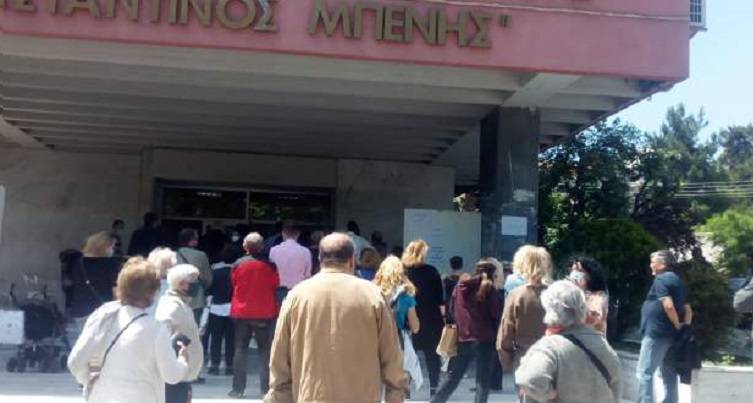 Ουρές στην Ξάνθη για τεστ - Φόβοι στο Βόλο - Αύξηση κρουσμάτων στη Βόρειο Ελλάδα