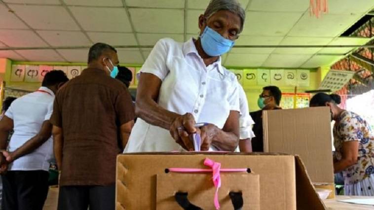 Πρόβα εκλογών στη Σρι Λάνκα για να δουν αν μπορούν να γίνουν υγιεινά οι κανονικές