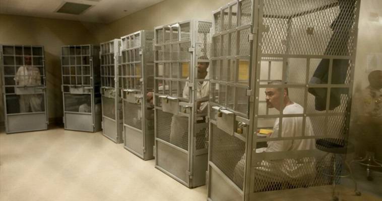 ΗΠΑ, φυλακές Σαν Κουέντιν: 3.500 κρατούμενοι, 1000 θετικοί στον ιό, 16 νεκροί