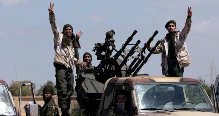 Το Βερολίνο κάνει έκκληση να σταματήσει ο εφοδιασμός με όπλα προς Λίβυους