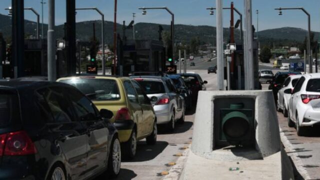 Μειωμένη κατά 20% η φετινή έξοδος του Αγίου Πνεύματος