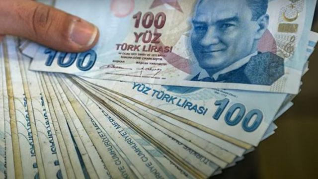 Η τουρκική οικονομία λυγίζει – Ας μη δώσουμε “φιλί ζωής” στον Ερντογάν