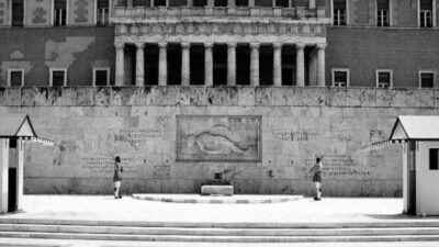 Άγνωστος Στρατιώτης: Η διαχρονική ιστορία ενός εθνικού μνημείου - Τι συμβολίζει
