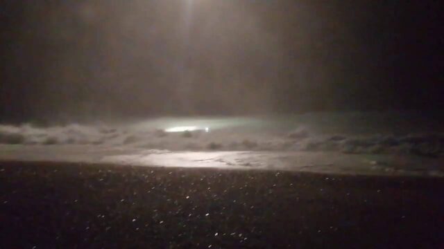 Η αγωνία του ναυαγοσώστη που χρειάσθηκε διάσωση από ελικόπτερο