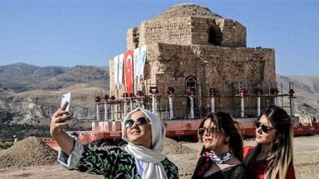 Αποδείξεις για το πως αδιαφορούν και αφανίζουν τα βυζαντινά μνημεία στην Τουρκία, Γιάννης Θεοχάρης