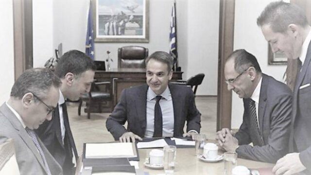 Sweeping reshuffle in view - Which ministers' chairs are creaking, Spyros Gkotzanis