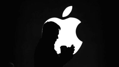 Αλλαγή φρουράς στην Apple: Αποχωρεί ο Τιμ Κουκ μετά από 15 χρόνια