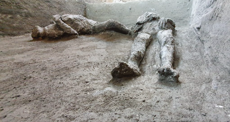 Αρχαιολόγοι "αναδόμησαν" από λείψανα αφέντη και δούλο στην Πομπηία