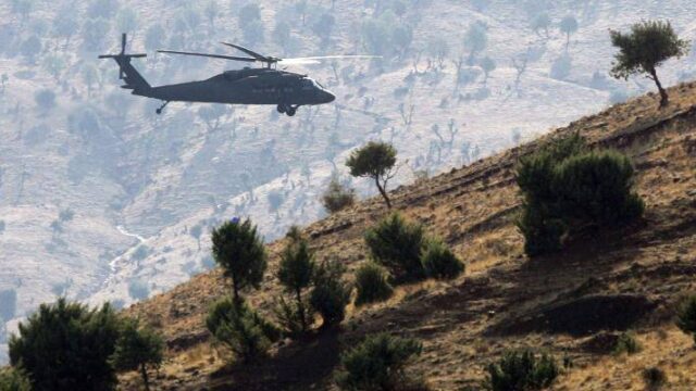 Ατύχημα η πύραυλος του PKK; – Θρίλερ με την συντριβή στρατιωτικού ελικοπτέρου στην Τουρκία