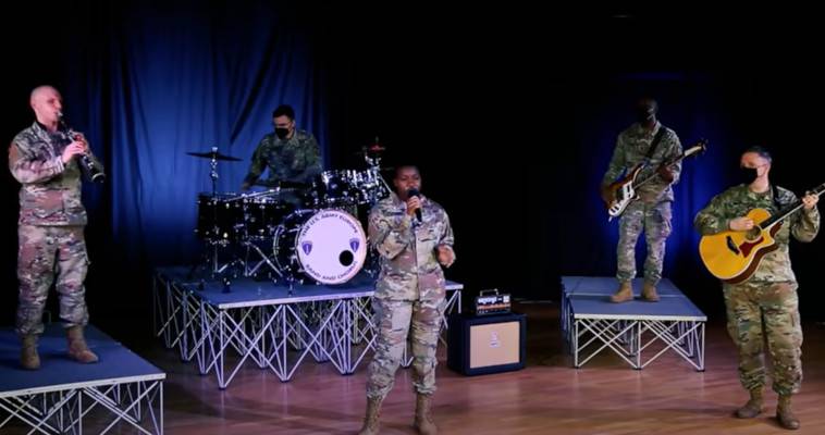 Γιατί Αμερικανοί στρατιώτες τραγούδησαν το χορό του Ζαλόγκου