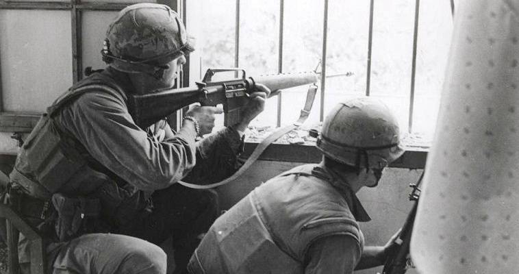 Η μάχη της Χουέ – Το Στάλινγκραντ του πολέμου στο Βιετνάμ, Παντελής Καρύκας