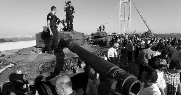 Βαριές καμπάνες στη δίκη για το πραξικόπημα του 2016 στην Τουρκία