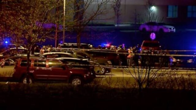 Σκηνές από την αιματηρή επίθεση ενόπλου στις ΗΠΑ