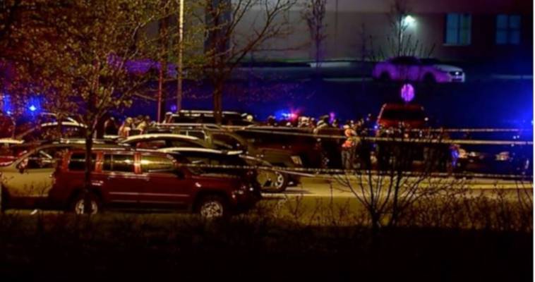 Σκηνές από την αιματηρή επίθεση ενόπλου στις ΗΠΑ