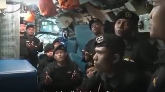 Βίντεο με τραγούδι αποχαιρετισμού από το πλήρωμα του ινδονησιακού υποβρυχίου