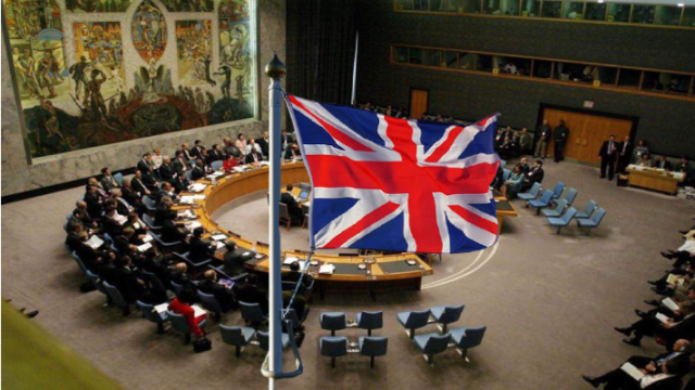 Σε βηματισμό συνομοσπονδίας ΟΗΕ και Λονδίνο, Κώστας Βενιζέλος