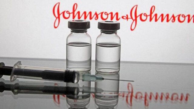 Δεύτερη δόση για όσους έκαναν το μονοδοσικό εμβόλιο της Johnson