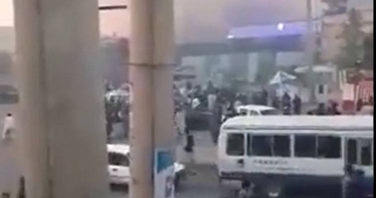 Φωτιά στο αεροδρόμιο της Καμπούλ (video)