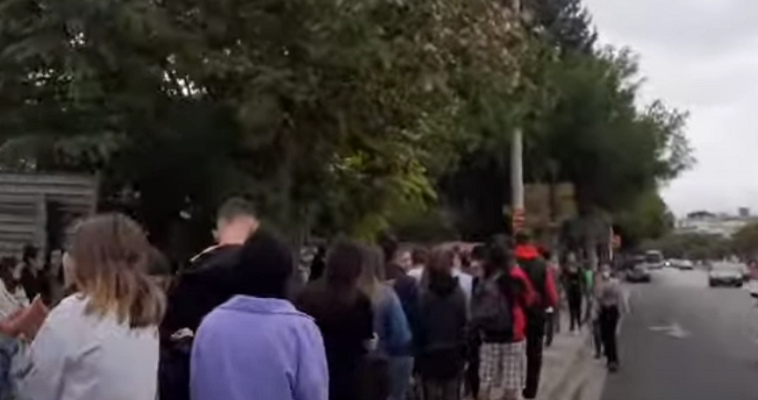 Ουρές φοιτητών για ένα πιάτο φαγητό στο Αριστοτέλειο! (video)