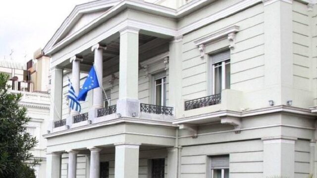 Απέλαση Ρώσων διπλωματών από Αθήνα – Αντίδραση του πρέσβη