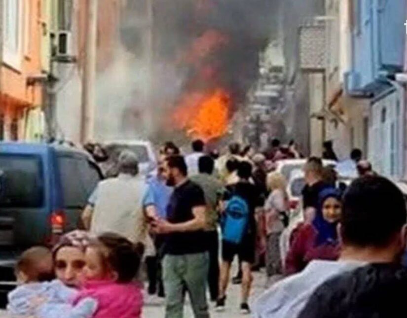 Τουρκία: Πτώση αεροσκάφους σε γειτονιά στην Προύσα