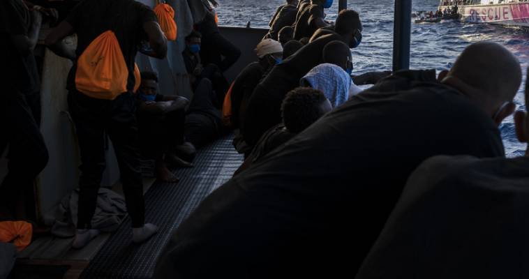 Στην Κω μεταφέρονται 220 μετανάστες που διασώθηκαν ανοιχτά της Κρήτης,
