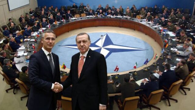 Ο Στόλτεμπεργκ κατά λάθος είναι ΓΓ του ΝΑΤΟ. Είναι πρέσβης της Τουρκίας στη Συμμαχία